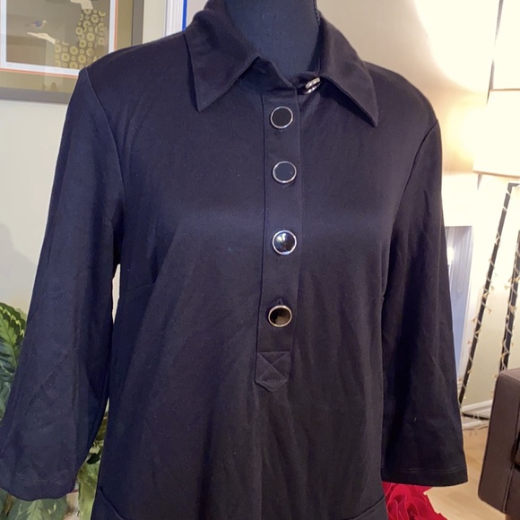 AB Studio dress w/ gold rim black buttons, front pockets and turn down collar 🖤 - Picture 3 of 9